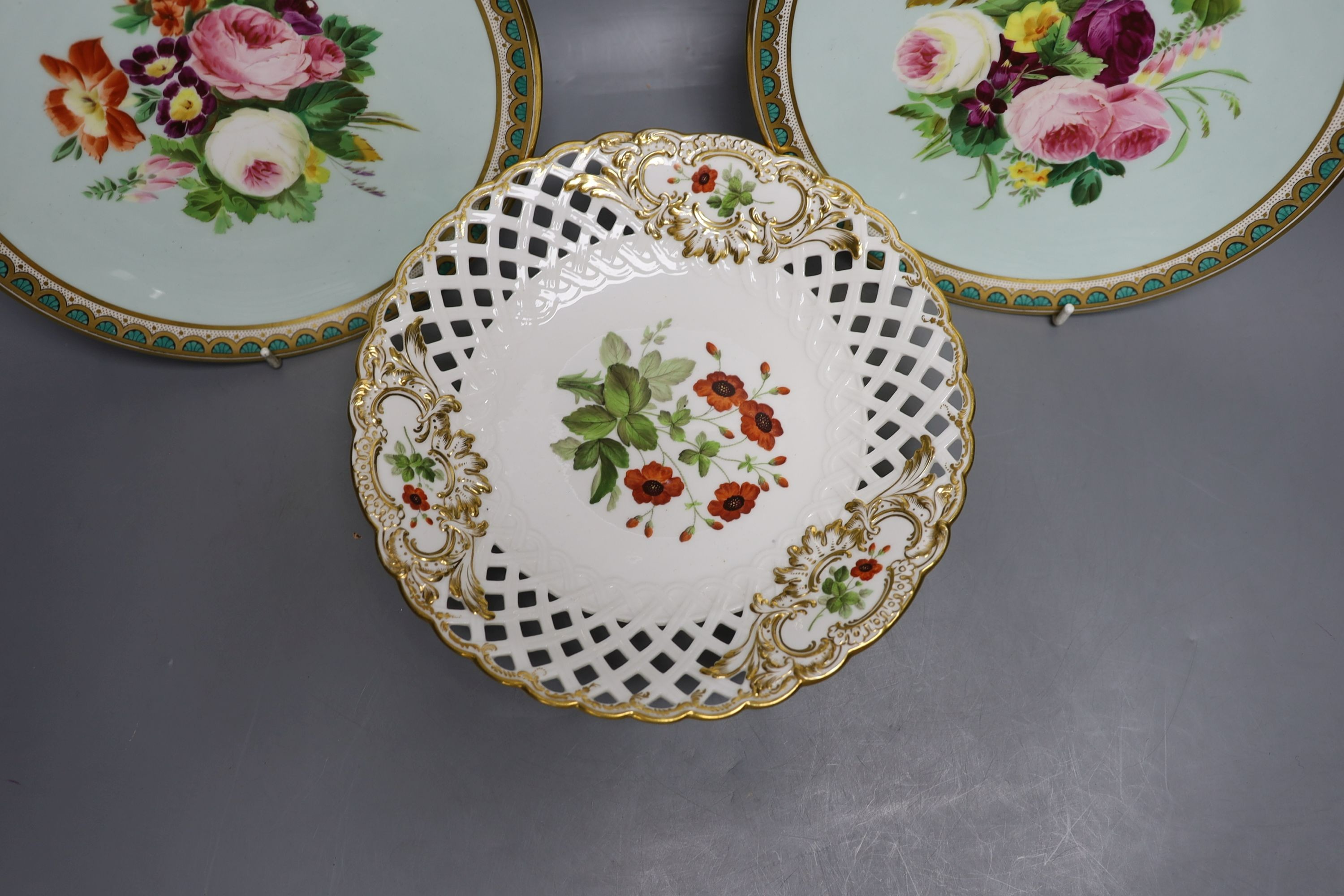 A pair of English bone china cabinet plates and a dessert comport